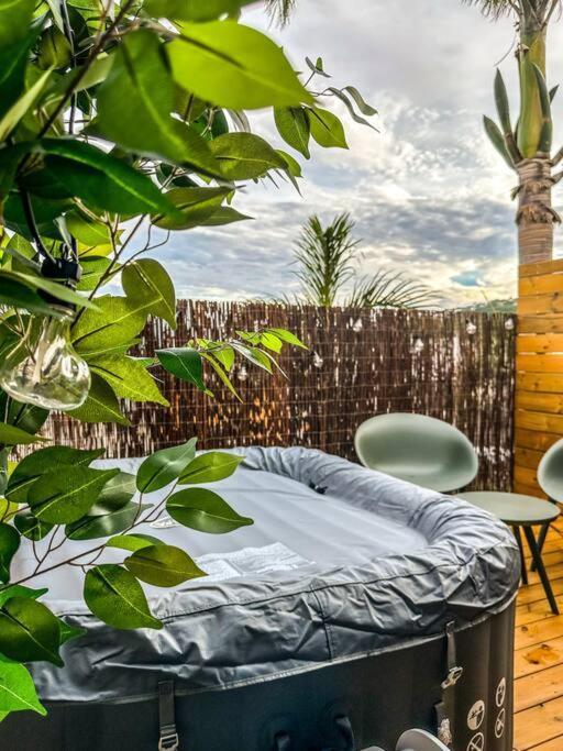 La Villa Luna And Spa La Possession Exteriör bild
