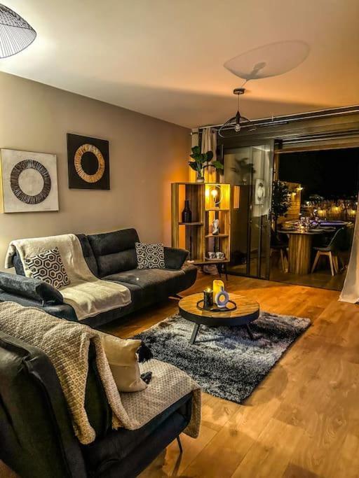 La Villa Luna And Spa La Possession Exteriör bild